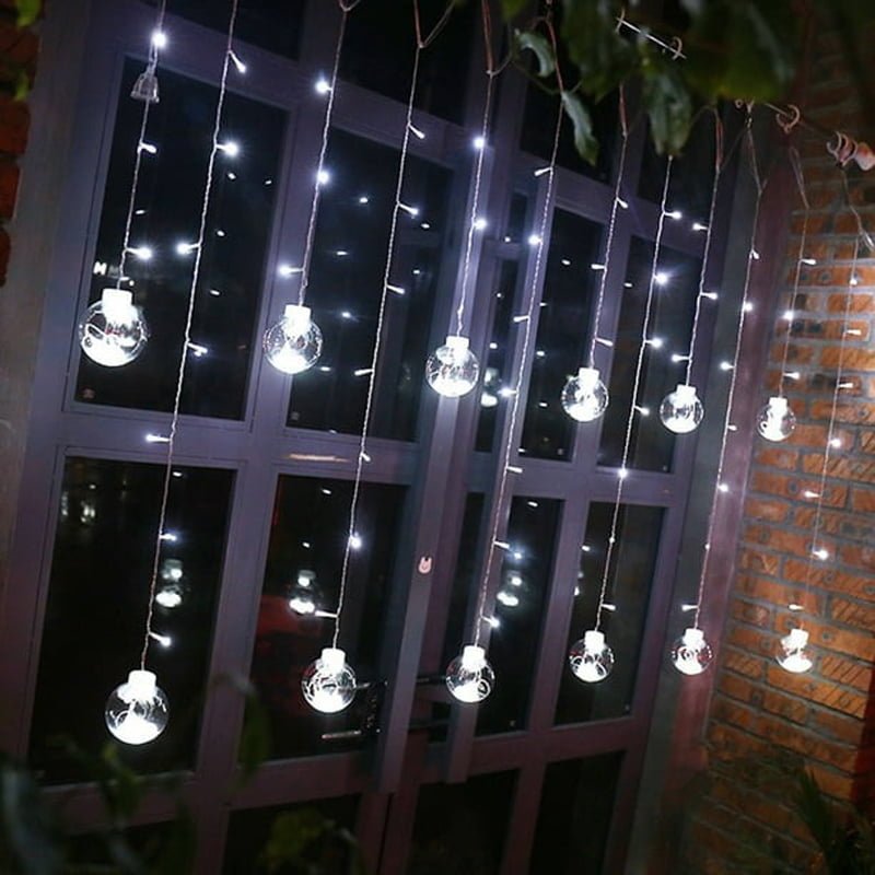 640038 Χριστουγεννιάτικα Λαμπάκια Κουρτίνα Με Μπάλες σε Λευκό χρώμα 10LED 3m  - Christmas curtain white light - Image 1